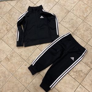 Adidas track suit size 24 month
